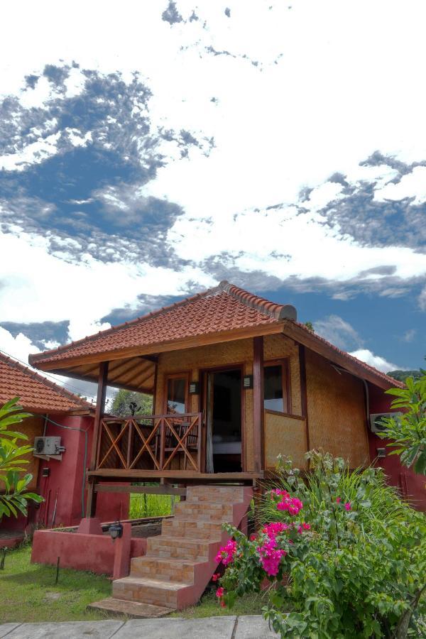 Yut'S Inn Flower Paradise Gili Gede Kültér fotó
