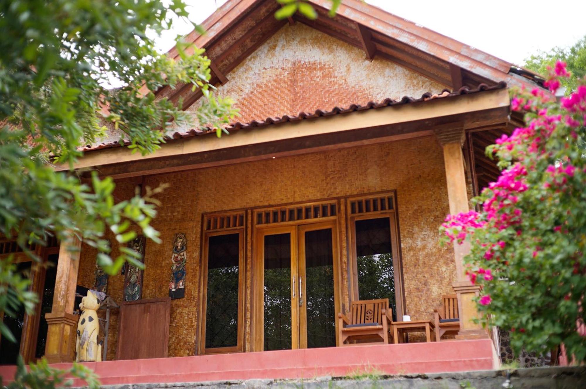 Yut'S Inn Flower Paradise Gili Gede Kültér fotó
